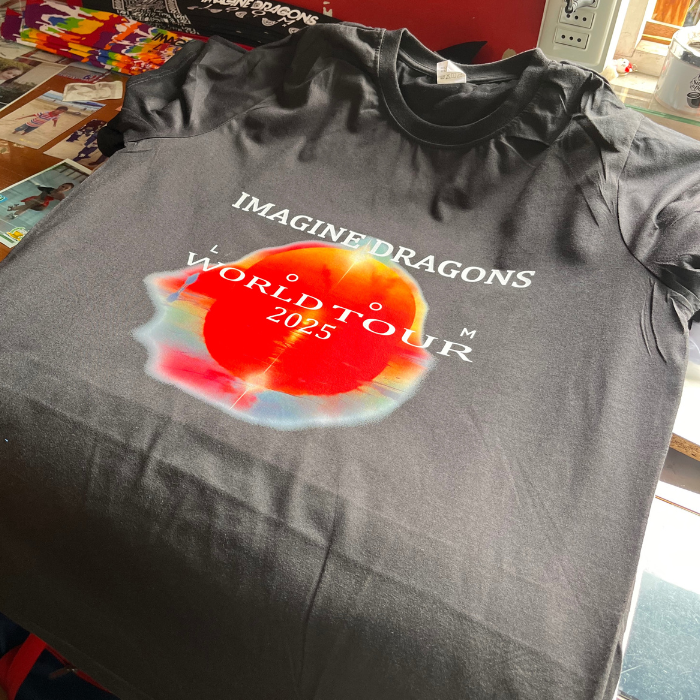 Taller de estampado y bordado personalizado — DN Merch