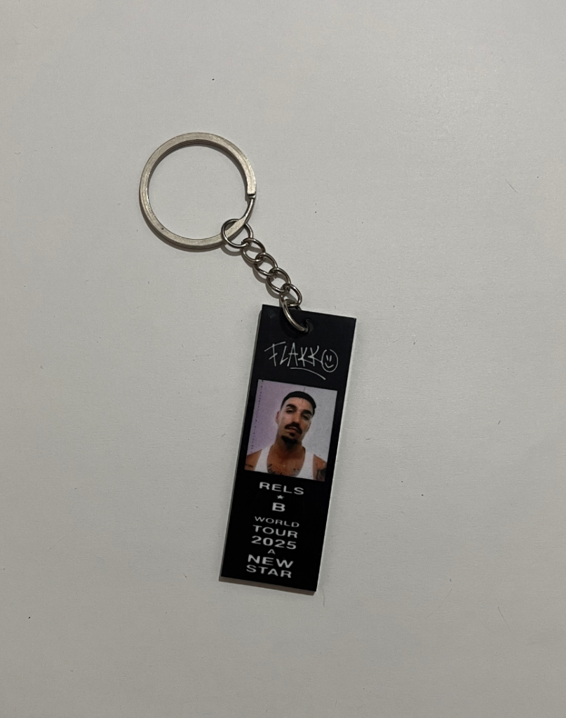 Llavero personalizado en acrílico/metal — merch promocional - Rels